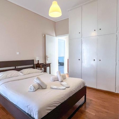 Alimos Sea View Family Apartment Atene Esterno foto