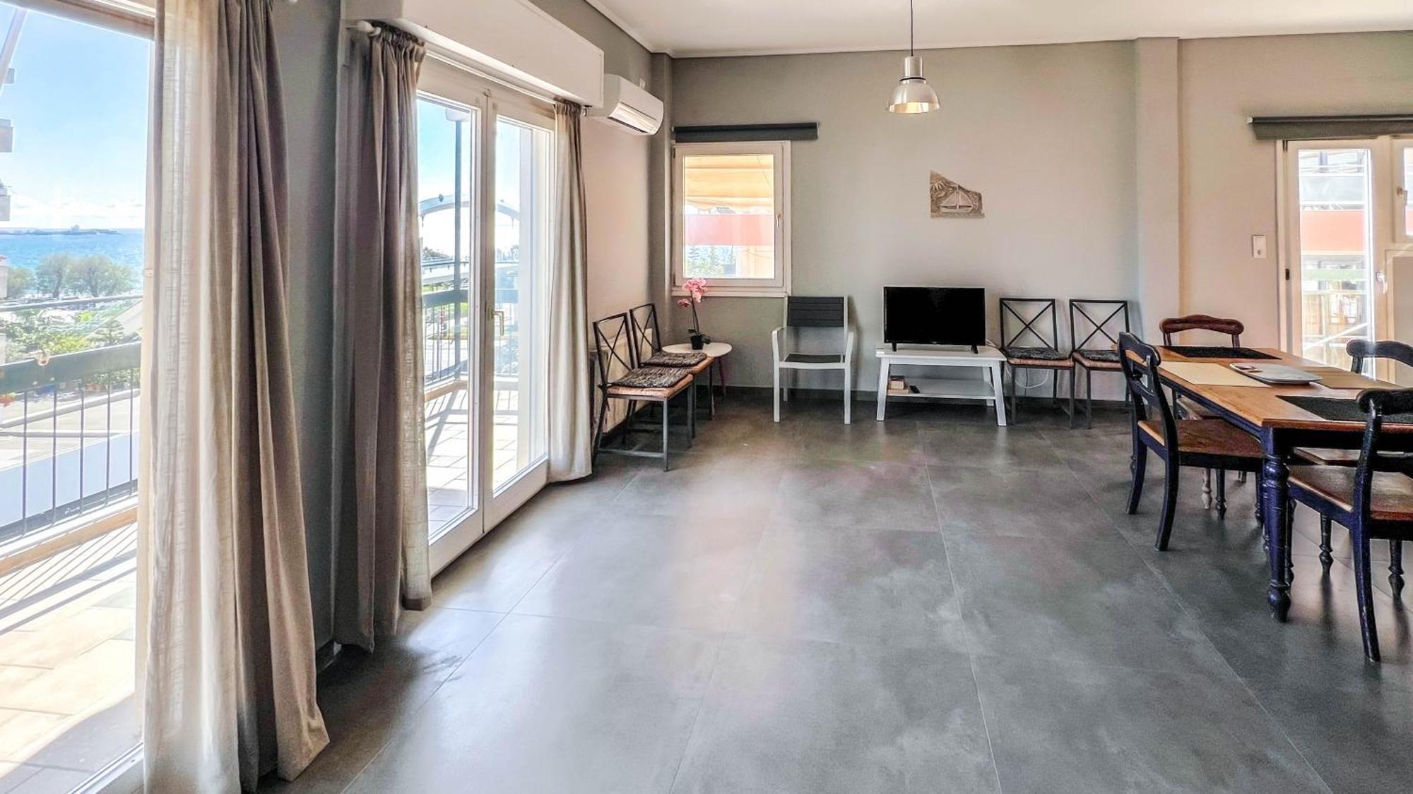 Alimos Sea View Family Apartment Atene Esterno foto